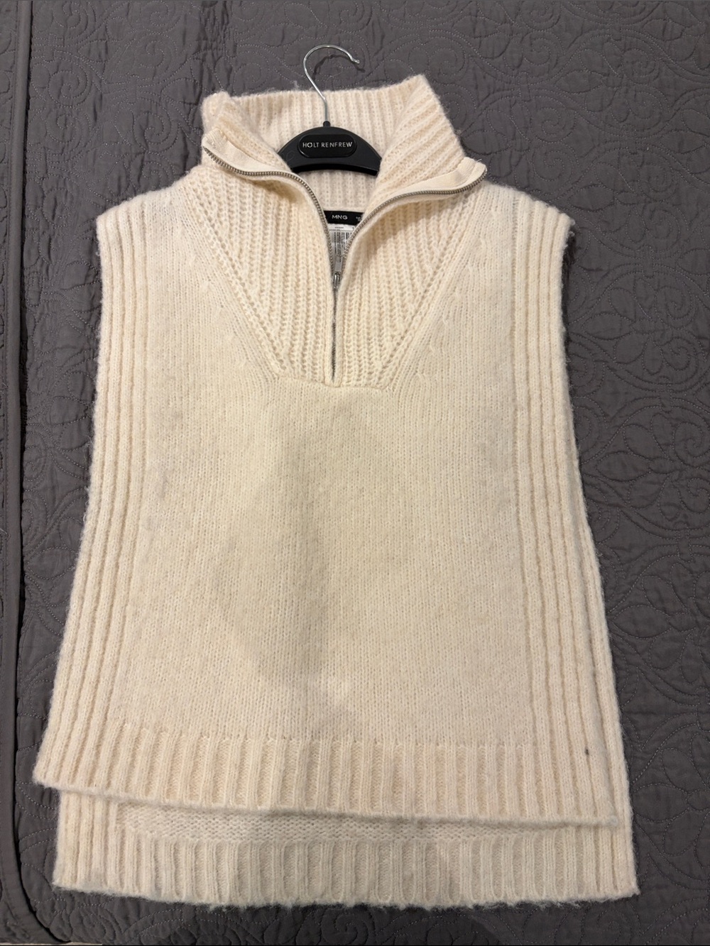 Mango Cream Half-Zip Turtleneck Sweater Vest